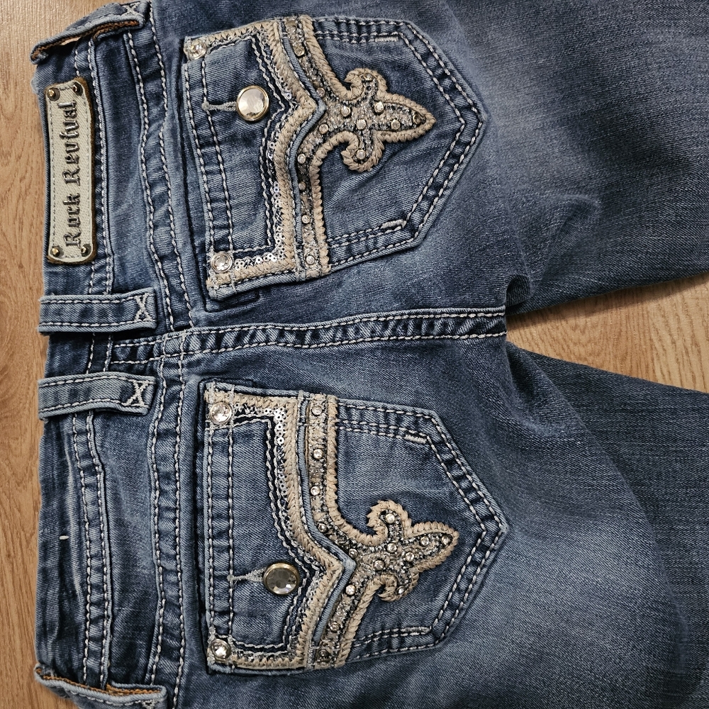 Rock Revival "Betty" Jeans Ornate Stitching and Rhinestones Size 25 - Picture 5 of 7